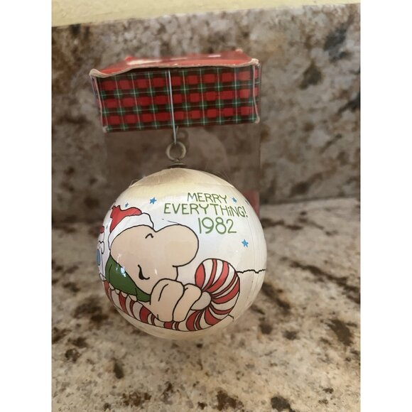 Ziggy Tom Wilson Vtg 1982 Christmas Satin Ornament Double Sided Comic Strip NEW - Picture 2 of 11